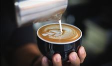 新西兰推出可以吃的咖啡杯 有望减少纸杯浪费