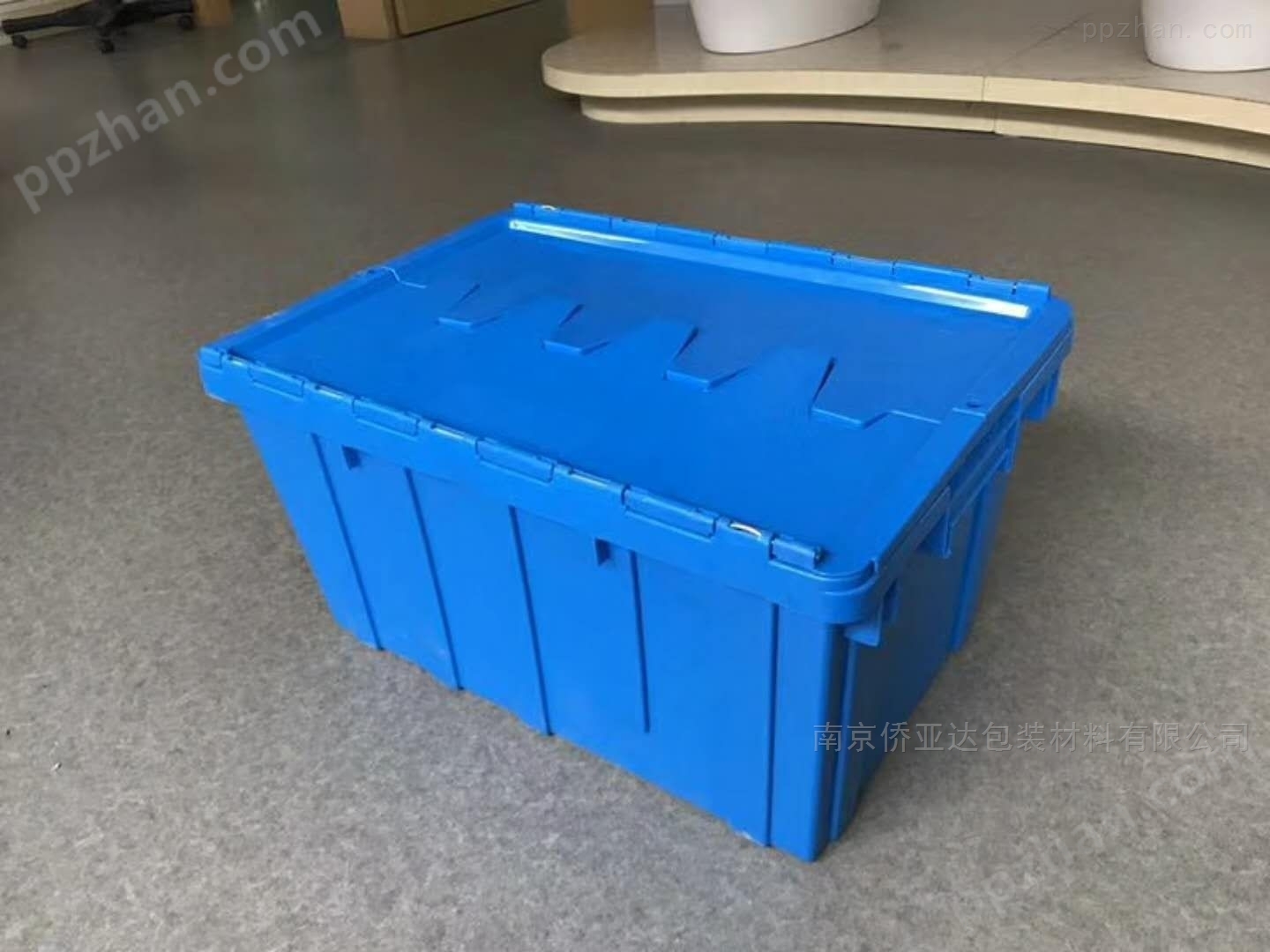 供应防尘物流箱 斜插塑料箱